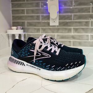 Brooks Glycerin GTS 20 Running Shoes. Women’s Size 7 Color Ocean/Pastel Lilac